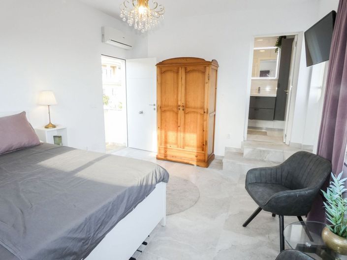 Image No.28-5 Bed Villa for sale