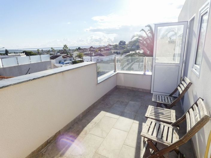 Image No.37-5 Bed Villa for sale