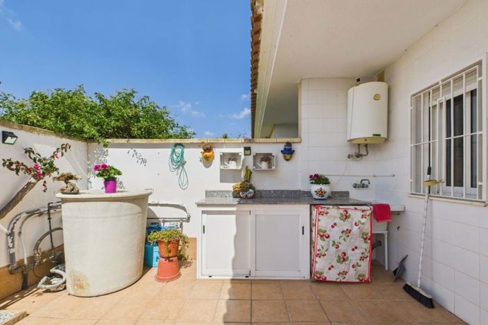 Image No.17-3 Bed Villa for sale