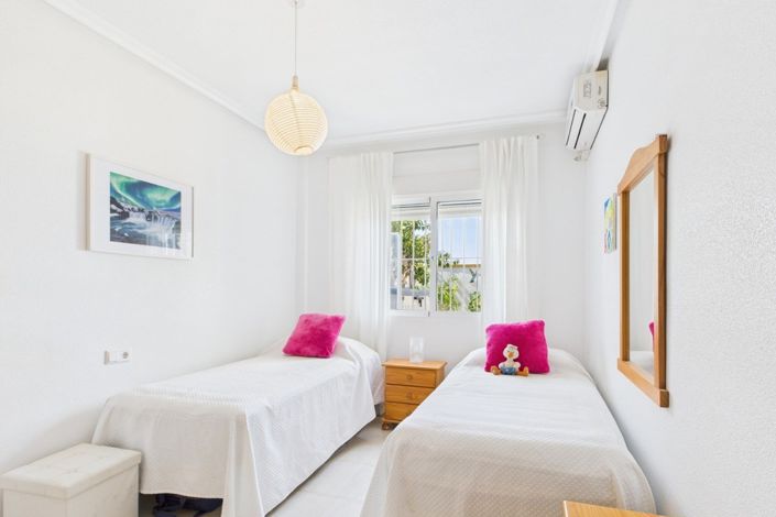 Image No.24-3 Bed Villa for sale