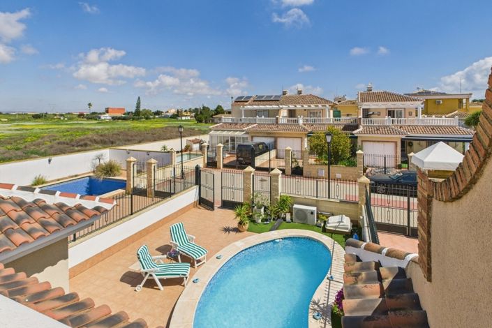 Image No.28-3 Bed Villa for sale