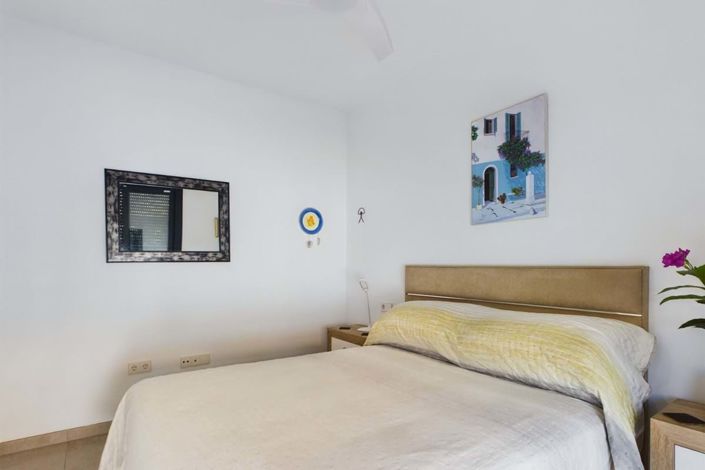 Image No.29-3 Bed Villa for sale