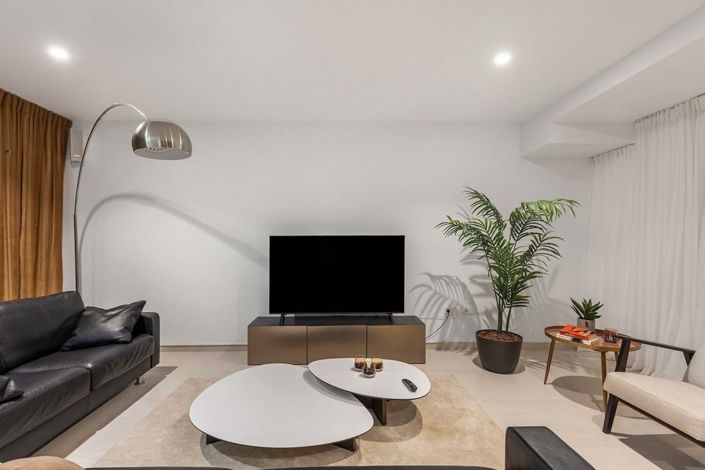 Image No.18-3 Bed Villa for sale