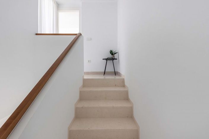 Image No.27-3 Bed Villa for sale