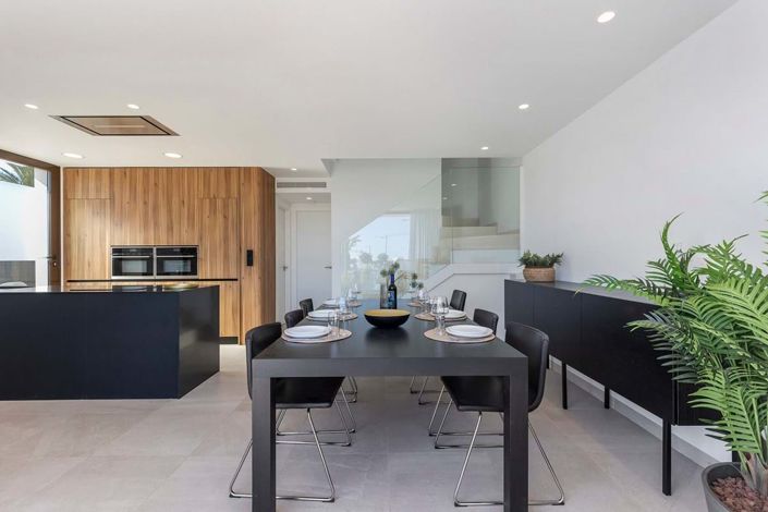 Image No.6-3 Bed Villa for sale