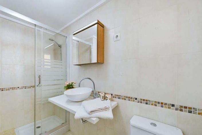 Image No.28-3 Bed Apartment for sale