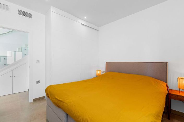 Image No.26-3 Bed Villa for sale