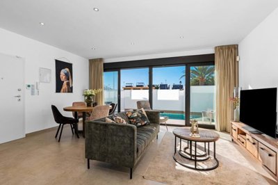 1447-612098-78d1f4f8b6655591b02d22fabb36a692d