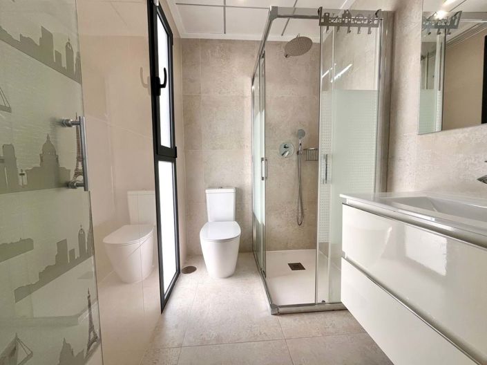 Image No.11-3 Bed Townhouse for sale