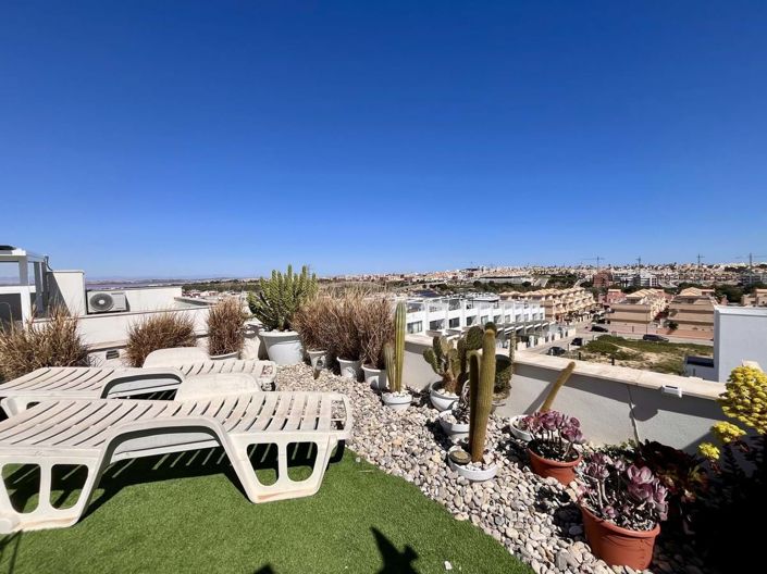 Image No.15-3 Bed Townhouse for sale