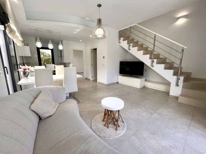 Image No.23-3 Bed Townhouse for sale