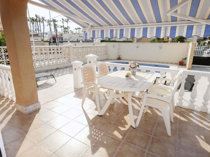 Image No.6-Villa de 2 chambres à vendre à Orihuela Costa