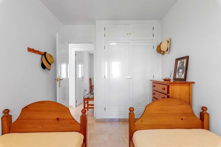 Image No.14-2 Bed Townhouse for sale