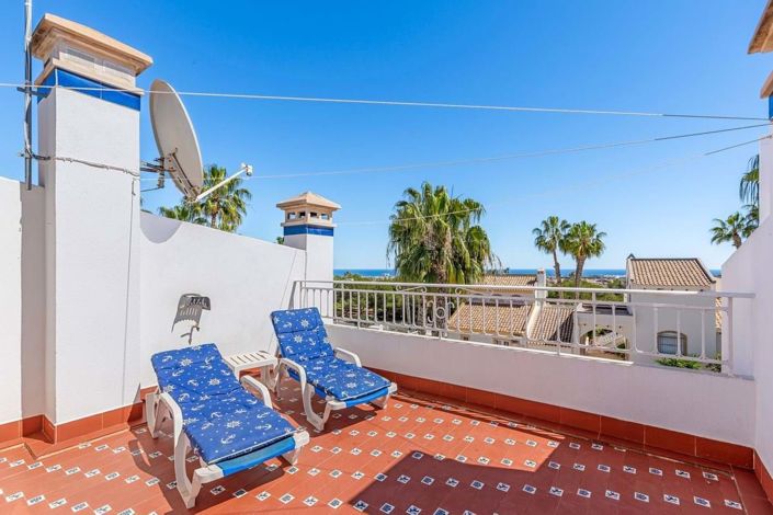 Image No.19-2 Bed Townhouse for sale