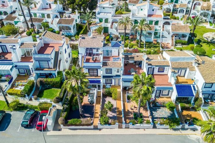 Image No.34-2 Bed Townhouse for sale