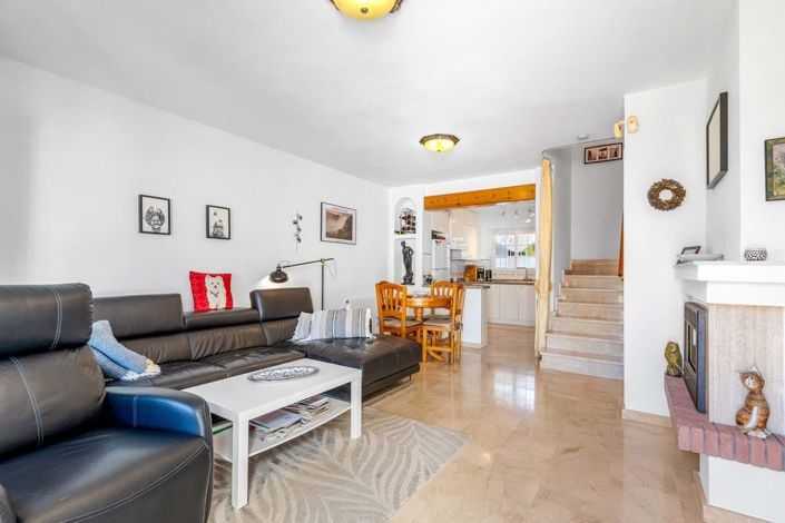 Image No.6-2 Bed Townhouse for sale