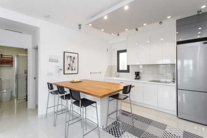 Image No.13-2 Bed Apartment for sale