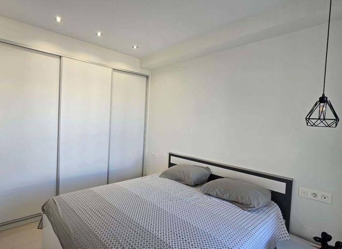 Image No.11-3 Bed Semi-Detached for sale