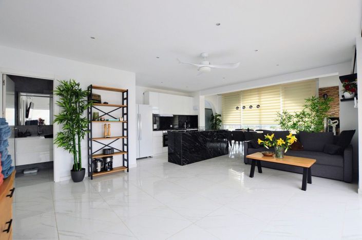 Image No.2-5 Bed Villa for sale