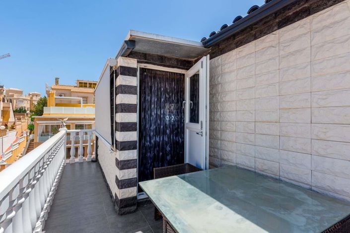 Image No.14-4 Bed Villa for sale