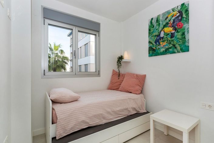 Image No.15-3 Bed Apartment for sale