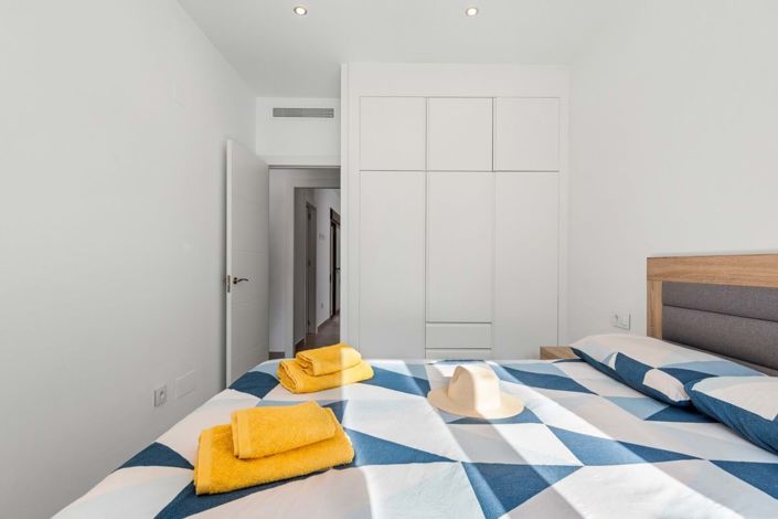 Image No.9-3 Bed Townhouse for sale