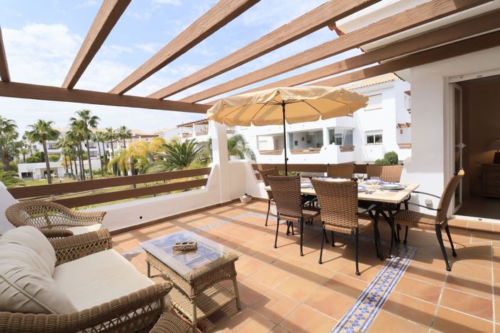 Image No.1-Penthouse de 2 chambres à vendre à Estepona