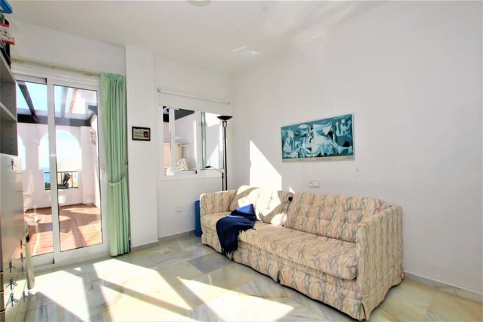 Image No.12-3 Bed Apartment for sale