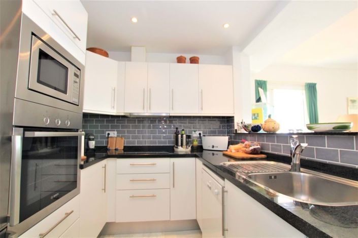 Image No.6-3 Bed Apartment for sale