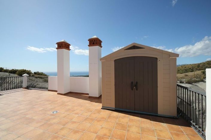 Image No.28-2 Bed Apartment for sale