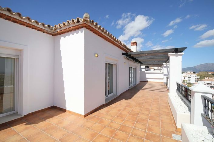 Image No.29-2 Bed Apartment for sale