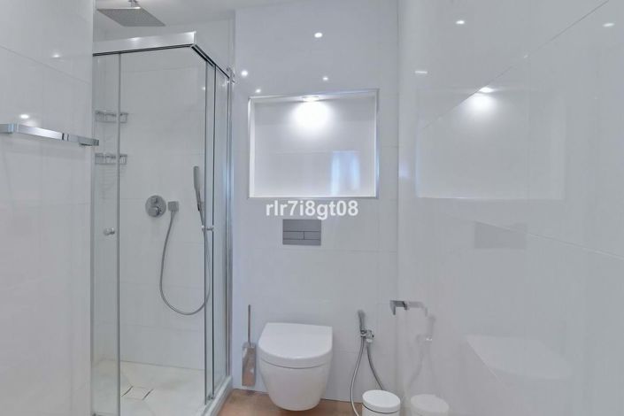 Image No.8-3 Bed Apartment for sale