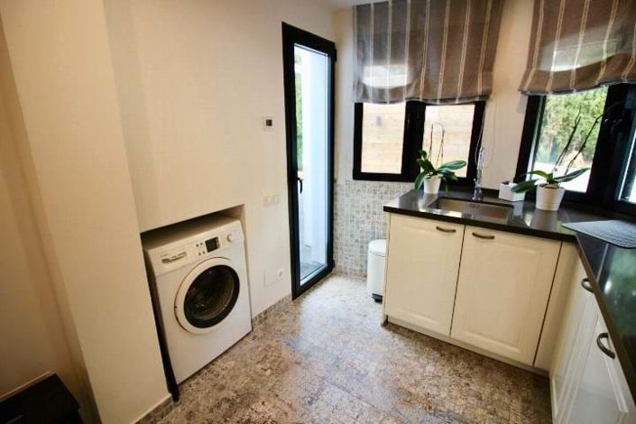 Image No.11-3 Bed Villa for sale