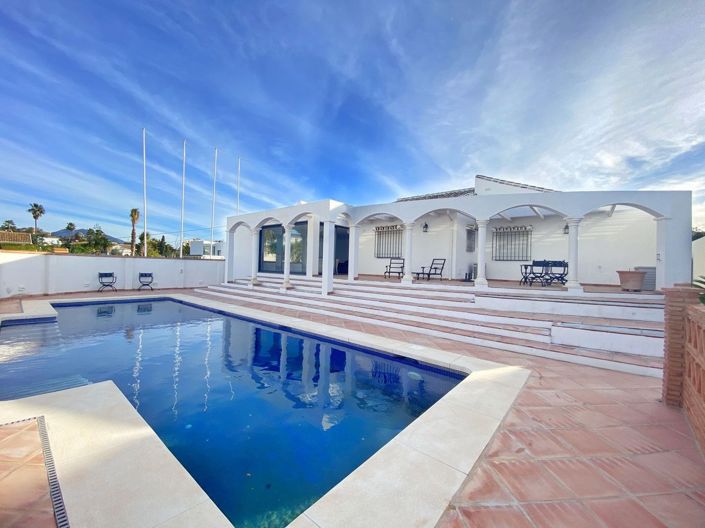 Image No.1-Villa de 4 chambres à vendre à La Cala De Mijas