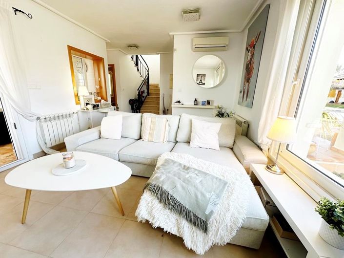 Image No.4-3 Bed Villa for sale