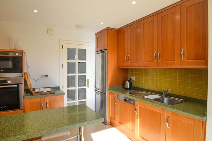 Image No.21-3 Bed Apartment for sale