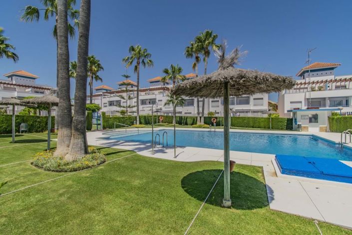 Image No.14-5 Bed Townhouse for sale