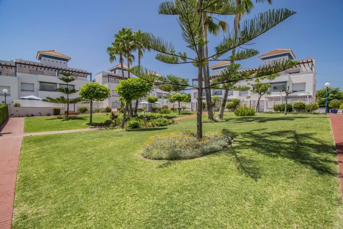 Image No.23-5 Bed Townhouse for sale