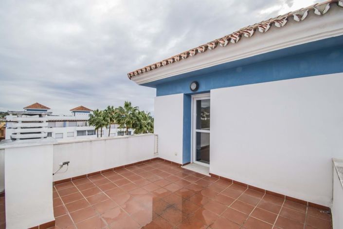 Image No.37-5 Bed Townhouse for sale