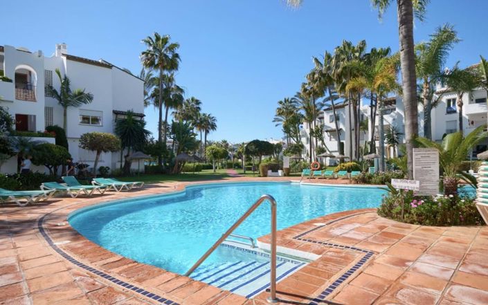 Image No.1-Appartement de 2 chambres à vendre à Estepona
