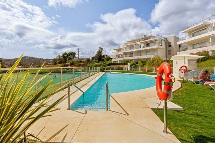 Image No.15-3 Bed Apartment for sale