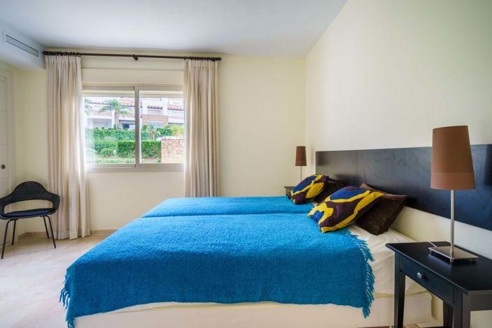 Image No.11-2 Bed Townhouse for sale