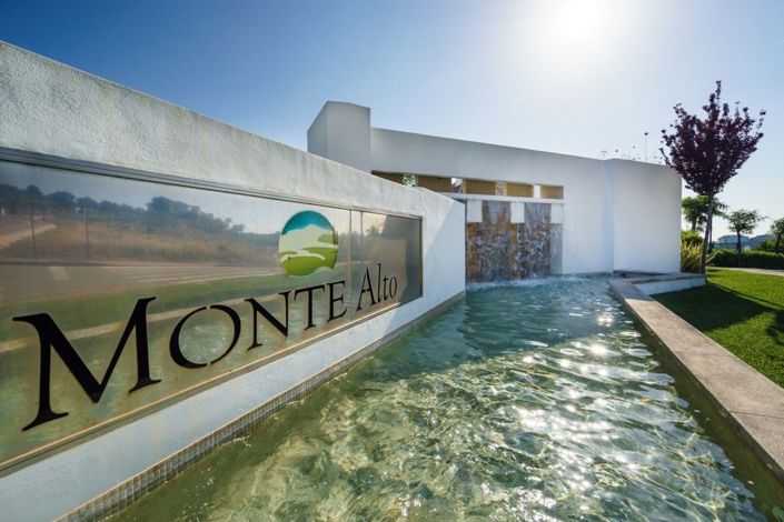 Image No.36-2 Bed Townhouse for sale