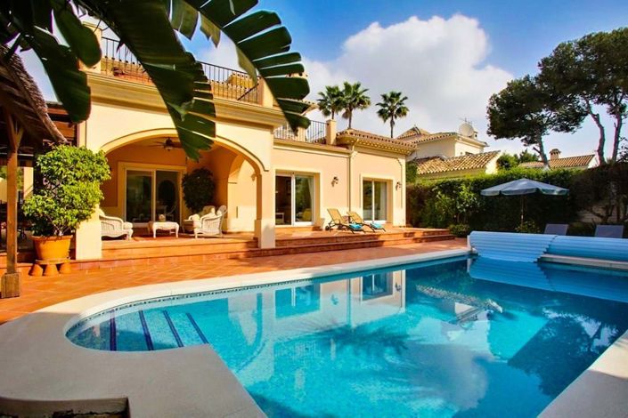 Image No.1-Villa de 4 chambres à vendre à Marbella