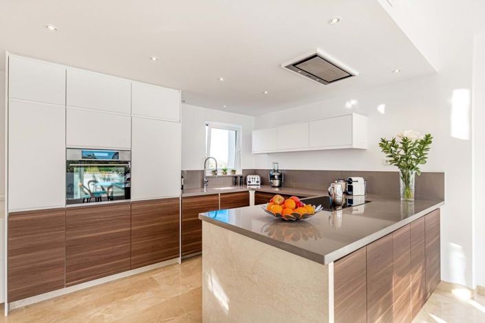 Image No.10-3 Bed Apartment for sale