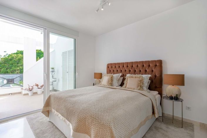 Image No.17-3 Bed Apartment for sale