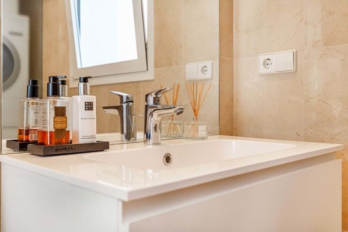 Image No.25-3 Bed Apartment for sale