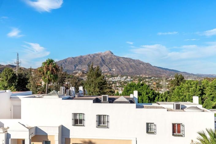 Image No.36-3 Bed Apartment for sale