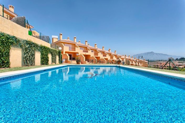 Image No.1-3 Bed Villa for sale
