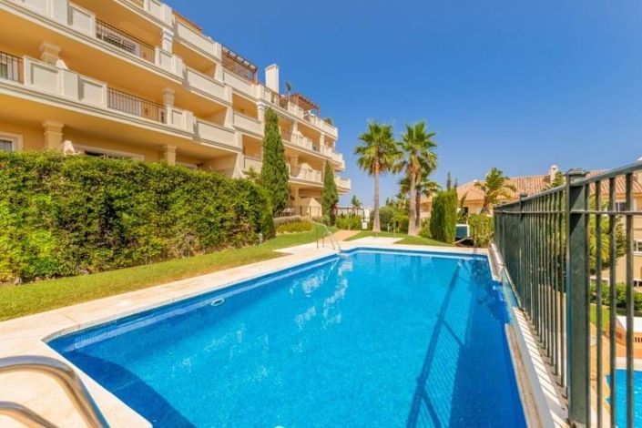 Image No.1-Appartement de 3 chambres à vendre à Estepona